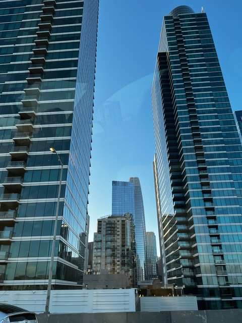 Header of caraasstronaut