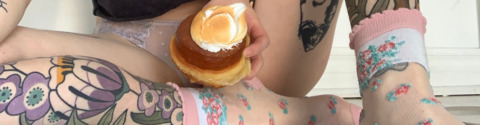 Header of donutslut