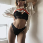 Emilia Mtz (@emiliasomtz) Leaked OnlyFans 

 profile picture