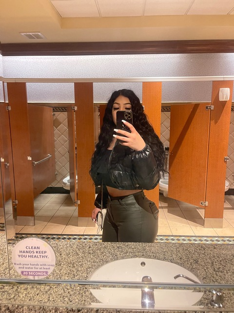 Header of estefanirios