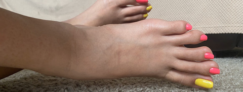 Header of feetmissy