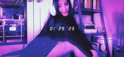 Header of hellotittygirl