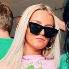 holllyq (holly) free OnlyFans content 

 profile picture