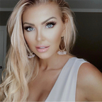 jamiemcguire (Jamie McGuire) free OnlyFans Leaked Pictures & Videos 

 profile picture