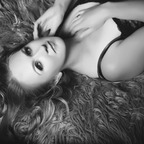 Lilly Rose (@lillyrose-m) Leaks OnlyFans 

 profile picture