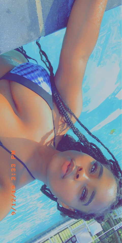 Header of mikaalashay