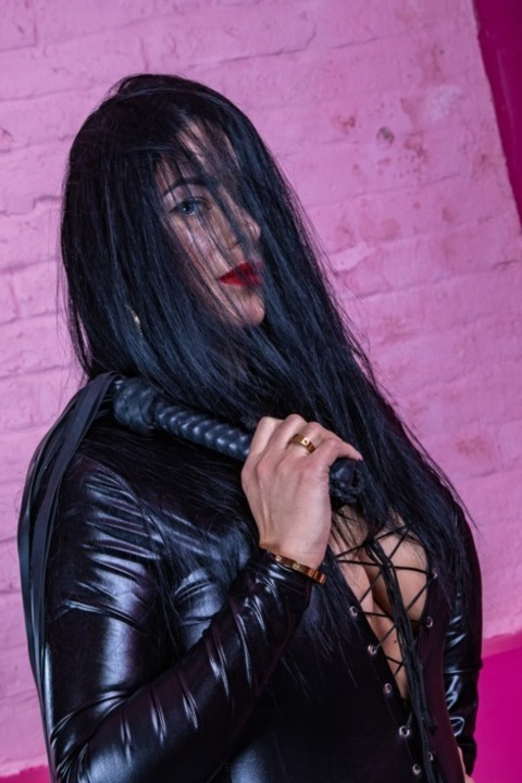 Header of mistresssrebeka