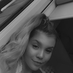 molly solera (@mollysx) Leaks OnlyFans 

 profile picture