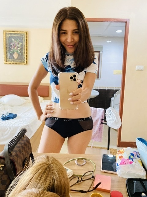 Header of olivebunnygirl