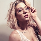 pollydemeanor OnlyFans Leak 

 profile picture