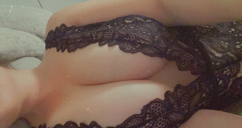 Header of queenjulesss