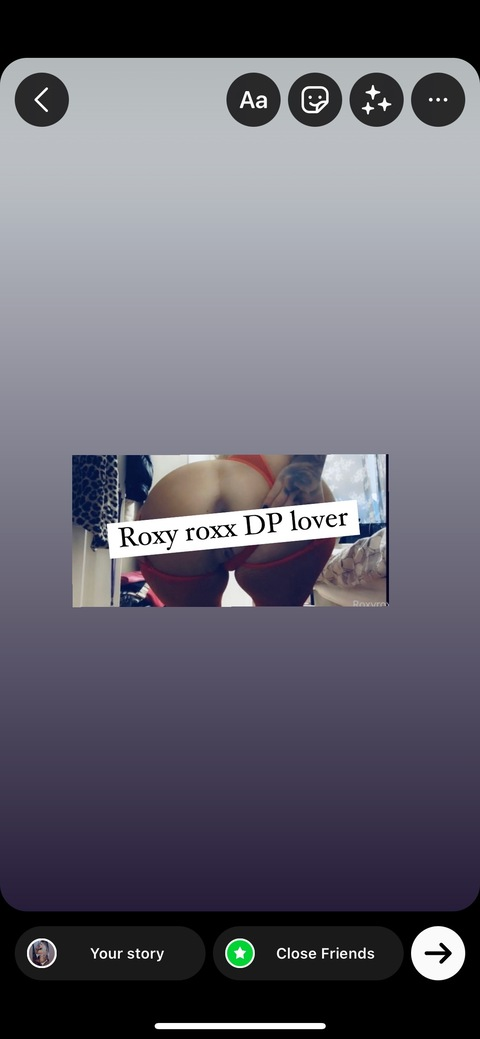 Header of roxyroxxox