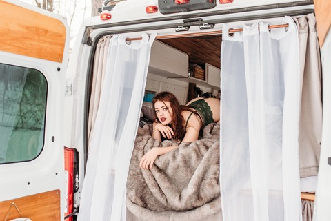 Header of starlighthippie