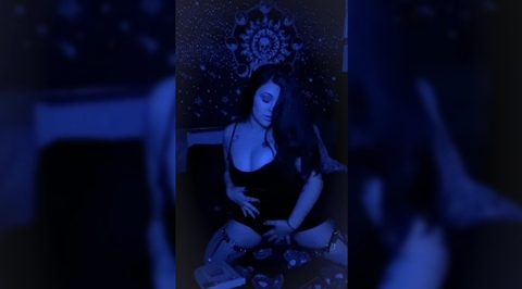 Header of sugarrfoxx